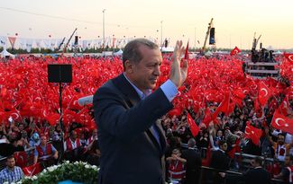 Реджеп Эрдоган на «антитеррористическом» митинге в Стамбуле. 20 сентября 2015 года