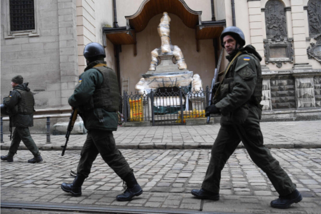 Если бы можно было это прекратить, я бы жизнь свою отдала» Война в Украине  привела к миграционной катастрофе, какой Европа не видела с 1940-х.  Репортаж Кристины Сафоновой из Польши (полный боли и