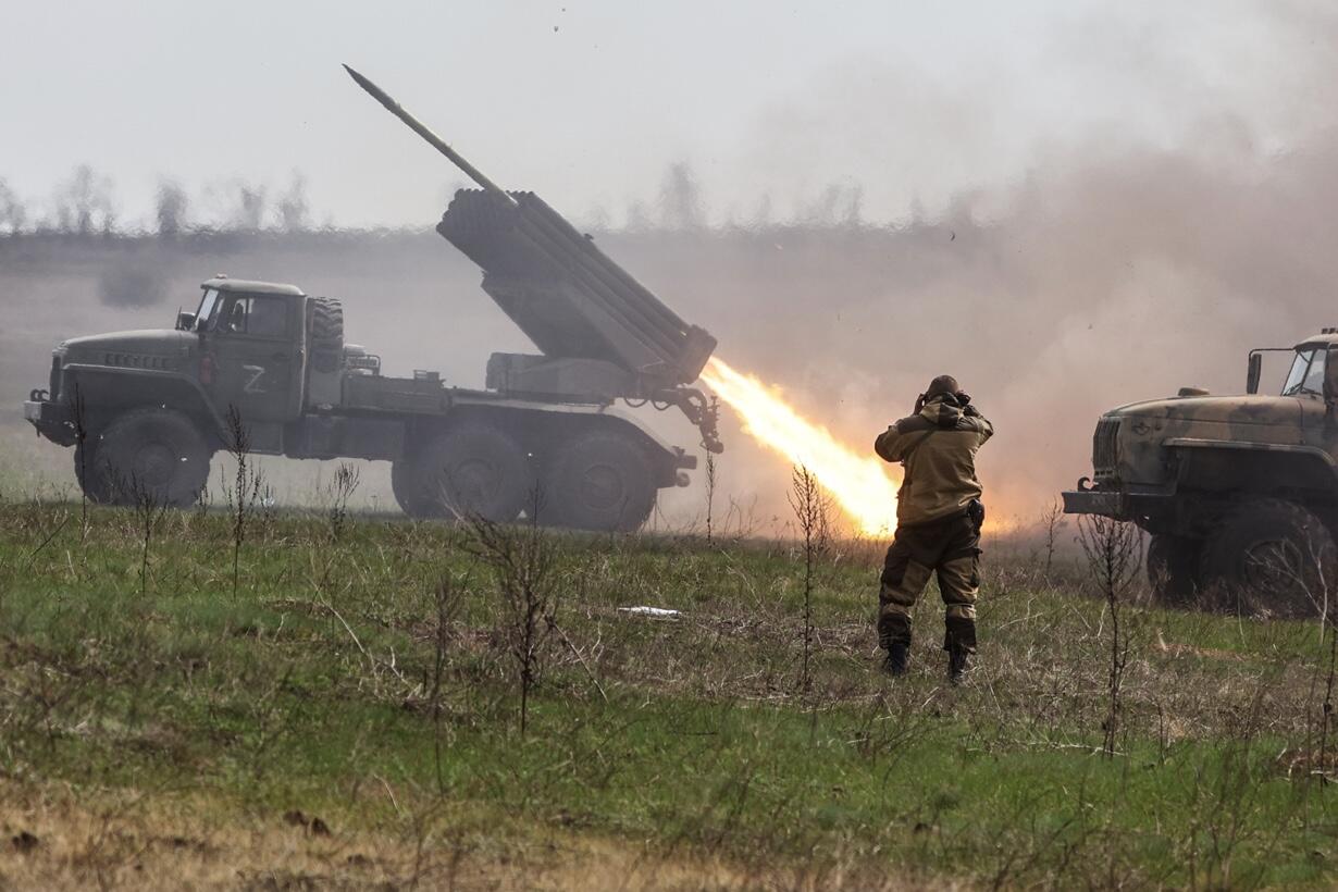 У нас одна кровь, мы ничем не отличаемся Что думают сербы о войне в Украине  — и как они встретили эмигрантов из России. Репортаж Ильи Азара из Белграда  — Meduza