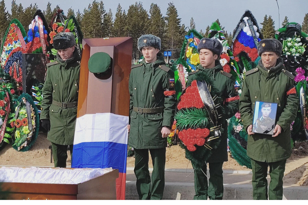 Сбежать от мобилизации. А потом прожить четыре месяца в аэропорту в Южной  Корее «Медуза» рассказывает удивительную историю бурятского призывника — он  добрался из Улан-Удэ в Нью-Йорк (через Филиппины и Мексику) — Meduza