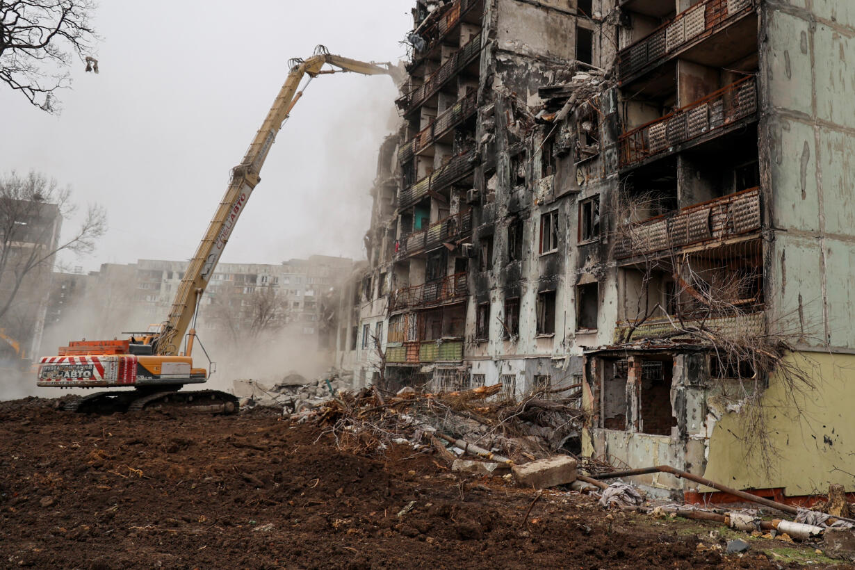 В 2010-х Марат Хуснуллин полностью перестроил Москву. Теперь он главный по  «восстановлению» аннексированных украинских территорий «Медуза»  рассказывает, как чиновник из Татарстана стал «одним из любимых подчиненных  Путина» — Meduza