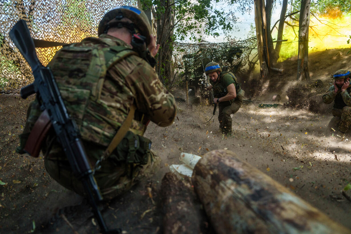 Фонтанка»: обвиняемого по делу о поджоге военкомата в Петербурге  госпитализировали из СИЗО в состоянии клинической смерти. Он умер в больнице  — Meduza