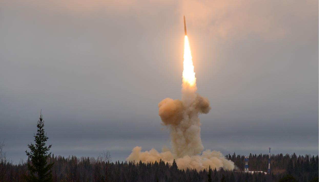 На что способна современная атомная боеголовка. Тревожные вопросы про  ядерную войну — Meduza