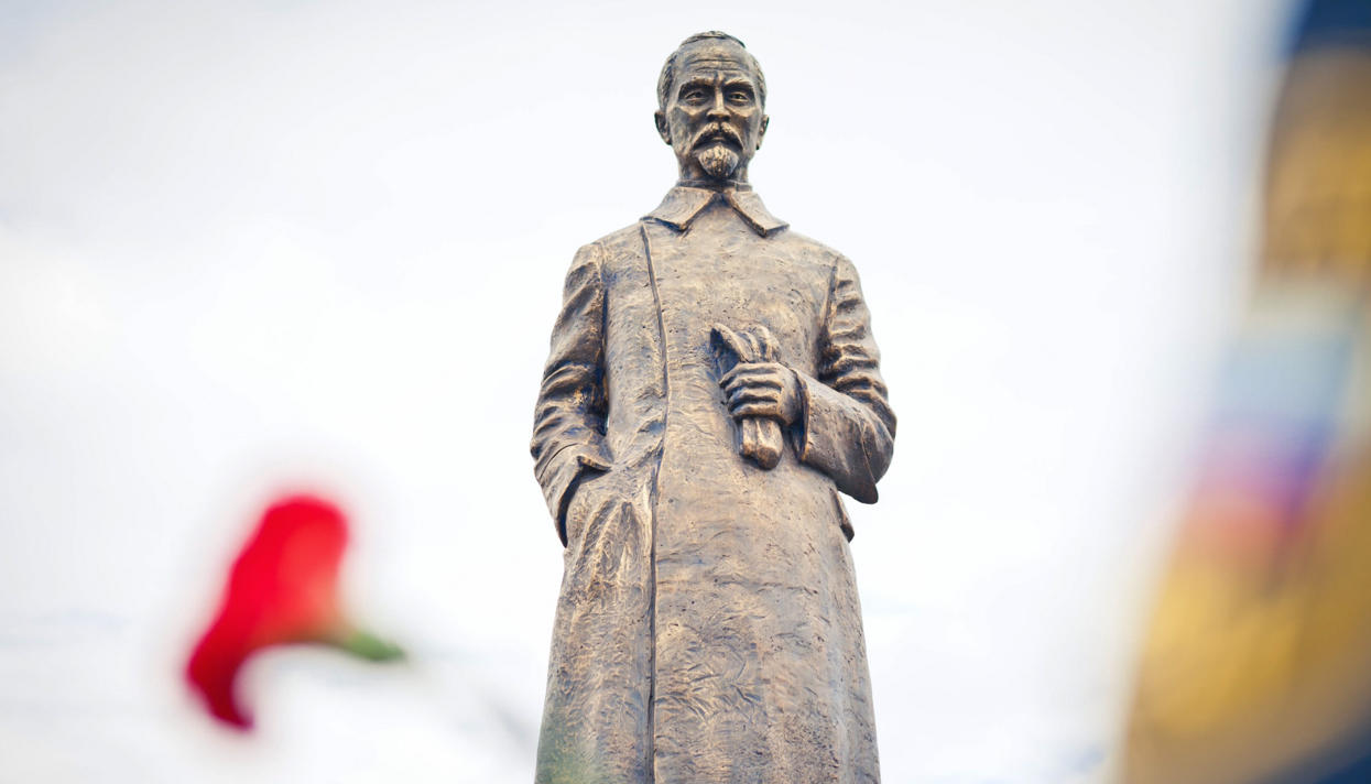 В Кирове поставят памятник Феликсу Дзержинскому. На этом настояли ветераны  ФСБ — Meduza