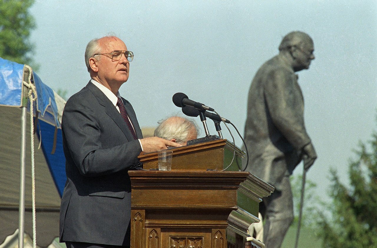Crucify me right here' The post-presidential life of Mikhail Gorbachev —  Meduza