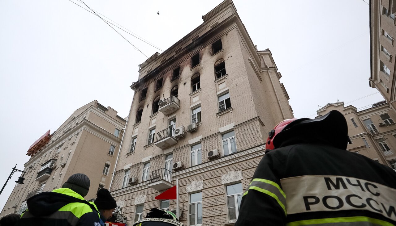 Жители сгоревшего дома на Никитском бульваре жаловались на его плохое  состояние. Власти Москвы сделали ремонт — но жалоб не стало меньше — Meduza