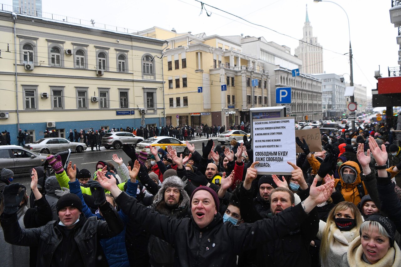 Все, что нас не убивает Протестные акции и рекордные задержания 31 января в  Москве — глазами спецкоров «Медузы» — Meduza