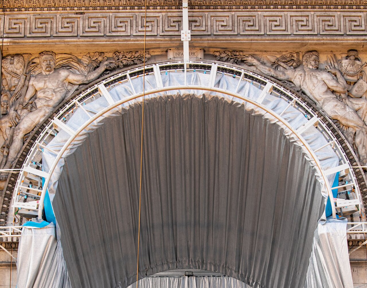 Свадебная прогулка в Новочеркасске: ЗАГС на Соцгороде, Триумфальная арка, собор, Атаманский дворец