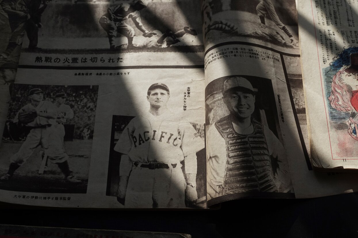 Человек без родины «Медуза» рассказывает историю Виктора Старухина —  белоэмигранта, ставшего бейсболистом и «национальной легендой» Японии. Но  совершенно неизвестного в России — Meduza