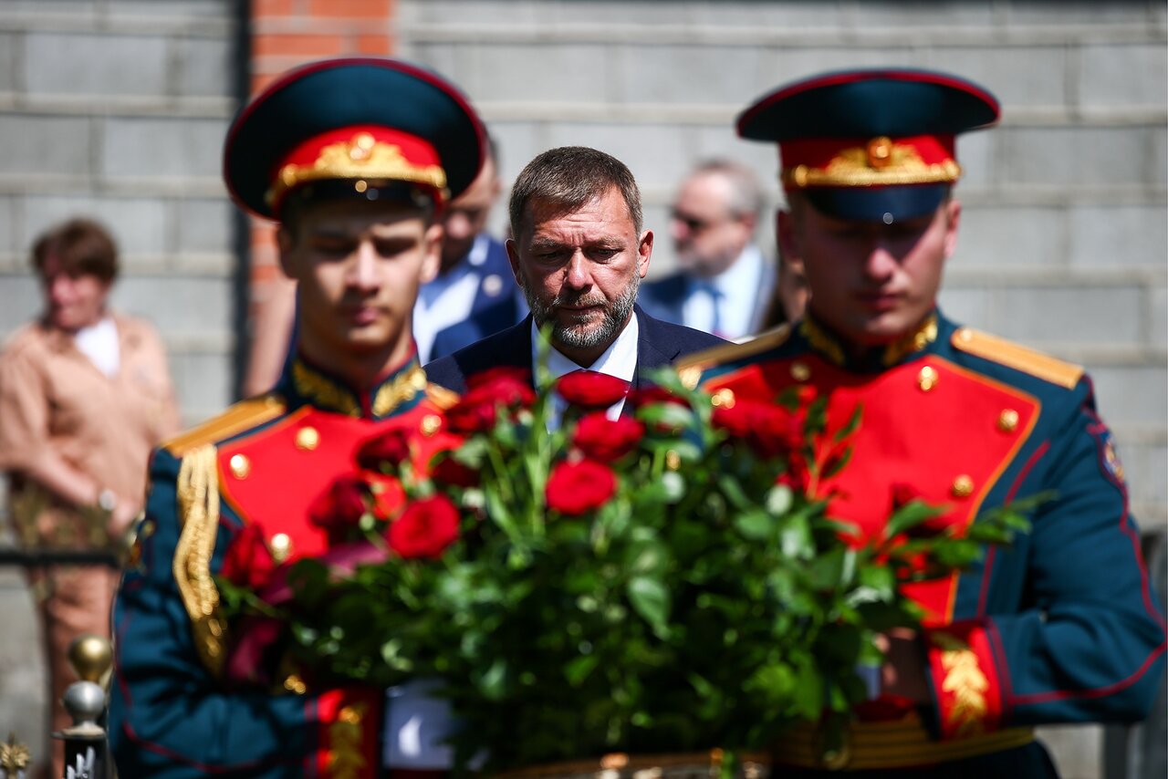 Русская весна» — одно из главных пропагандистских медиа этой войны. С кем  оно может быть связано? Расследование «Медузы» — Meduza