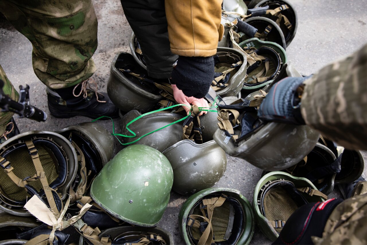 В России снова заговорили о всеобщей мобилизации. Без нее Путину войну не  выиграть? Если так, почему ее до сих пор не объявили? Специальный выпуск  рассылки «Сигнал» на «Медузе» — Meduza