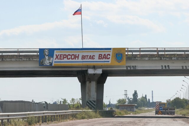Rusia meninggalkan Kherson.  Kremlin melihat ini sebagai “kebutuhan militer” dan “undangan untuk berbicara,” kata sumber Meduza.