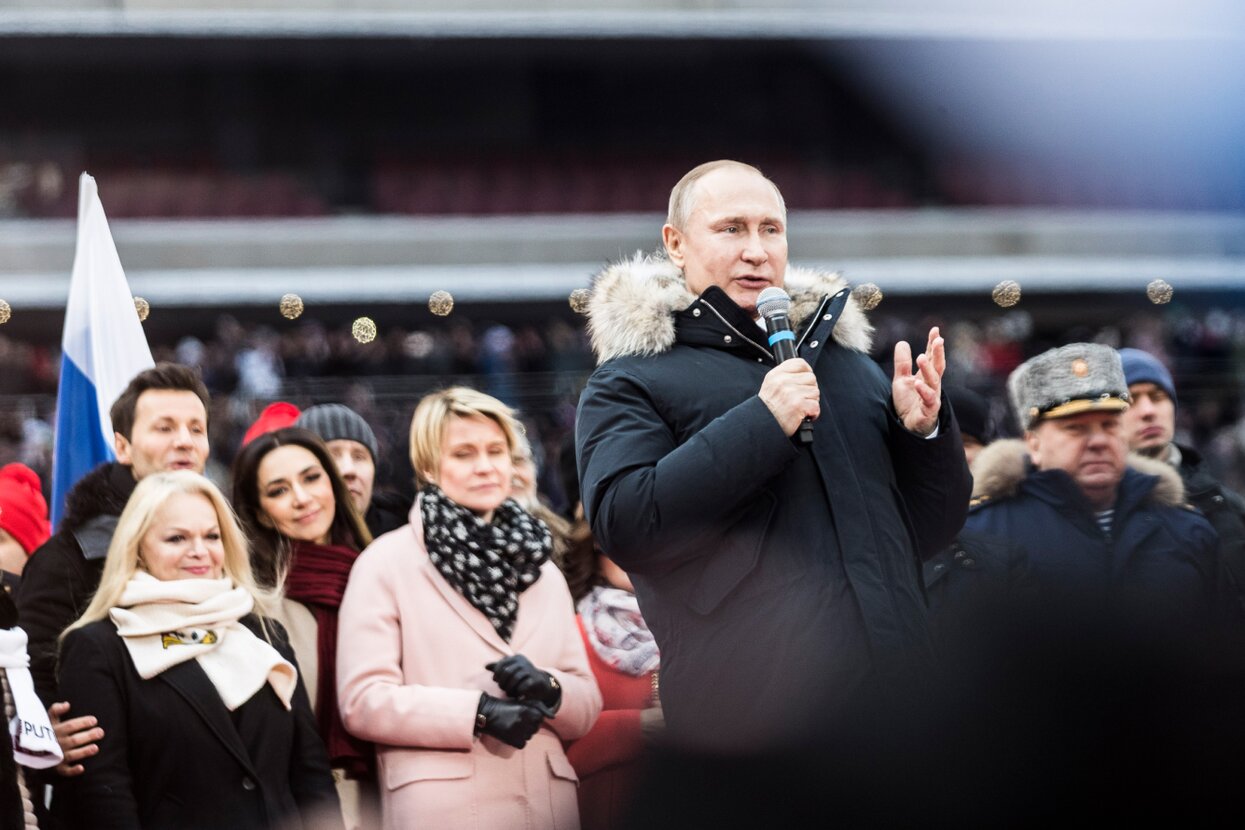 Пять лет назад Путин, вопреки всем своим прежним обещаниям, вновь стал  президентом России. А потом «обнулил» свои сроки — и развязал войну  «Медуза» рассказывает, как Кремлю во время той гонки удалось добиться «