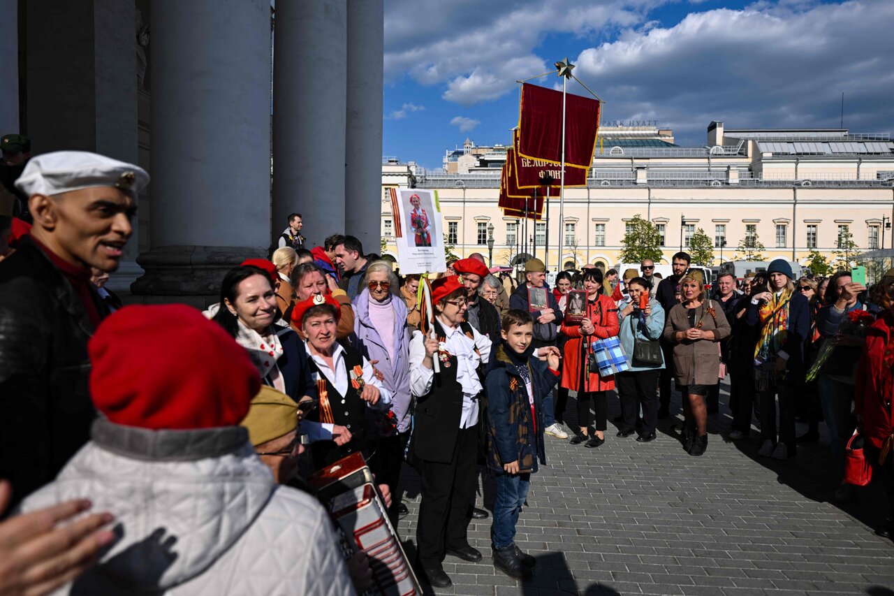 «А ведь мы реально в войне участвуем» Как в Москве — уже второй раз после  начала войны с Украиной — отмечали День Победы (за пределами Красной  площади). Репортаж «Медузы» — Meduza