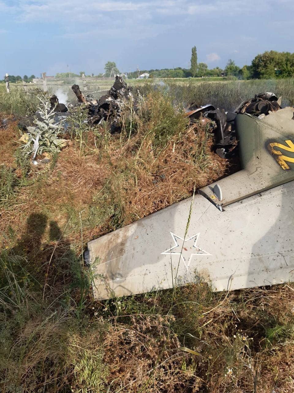 От огня вагнеровцев погибли не меньше десяти российских военных. Похоже,  многие из них даже не атаковали колонны наемников Разбираемся в  противоречивой информации о жертвах путча — Meduza