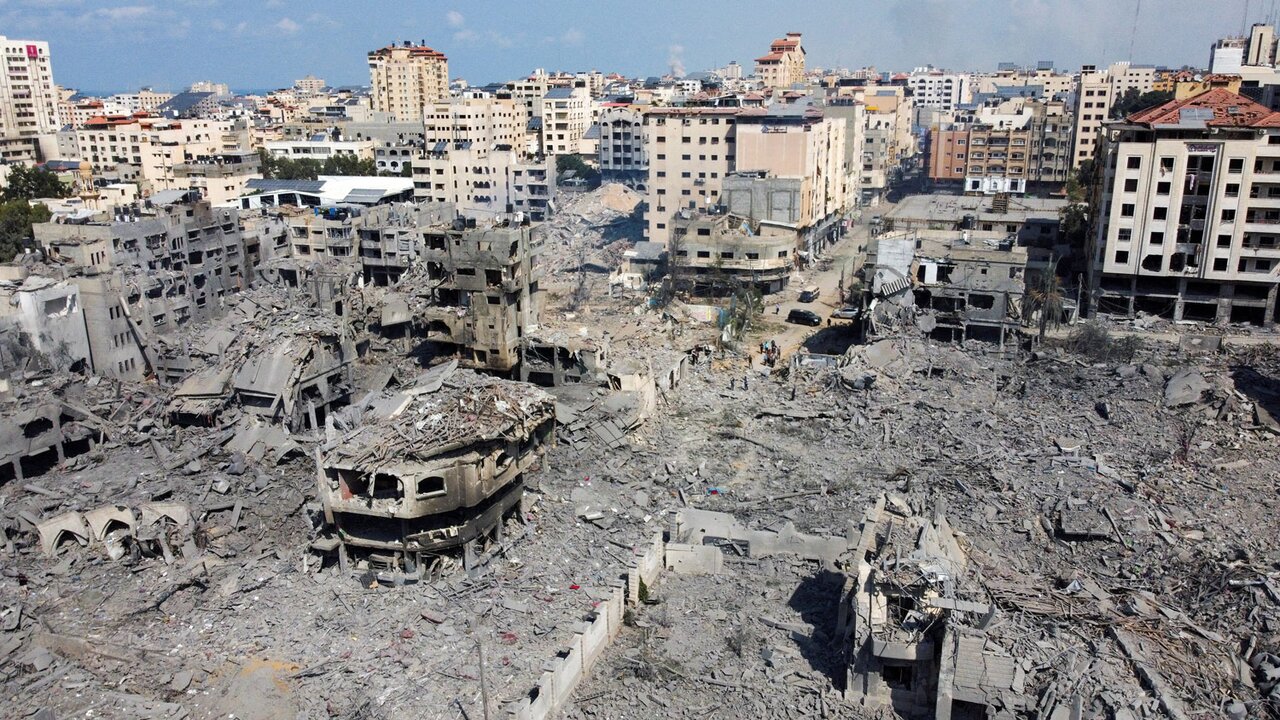 Почему ХАМАС напал на Израиль именно сейчас? К чему приведет наземная  операция? Изменит ли эта война будущее Палестины и сектора Газа? Продолжаем  разбираться в том, что происходит на Ближнем Востоке — Meduza