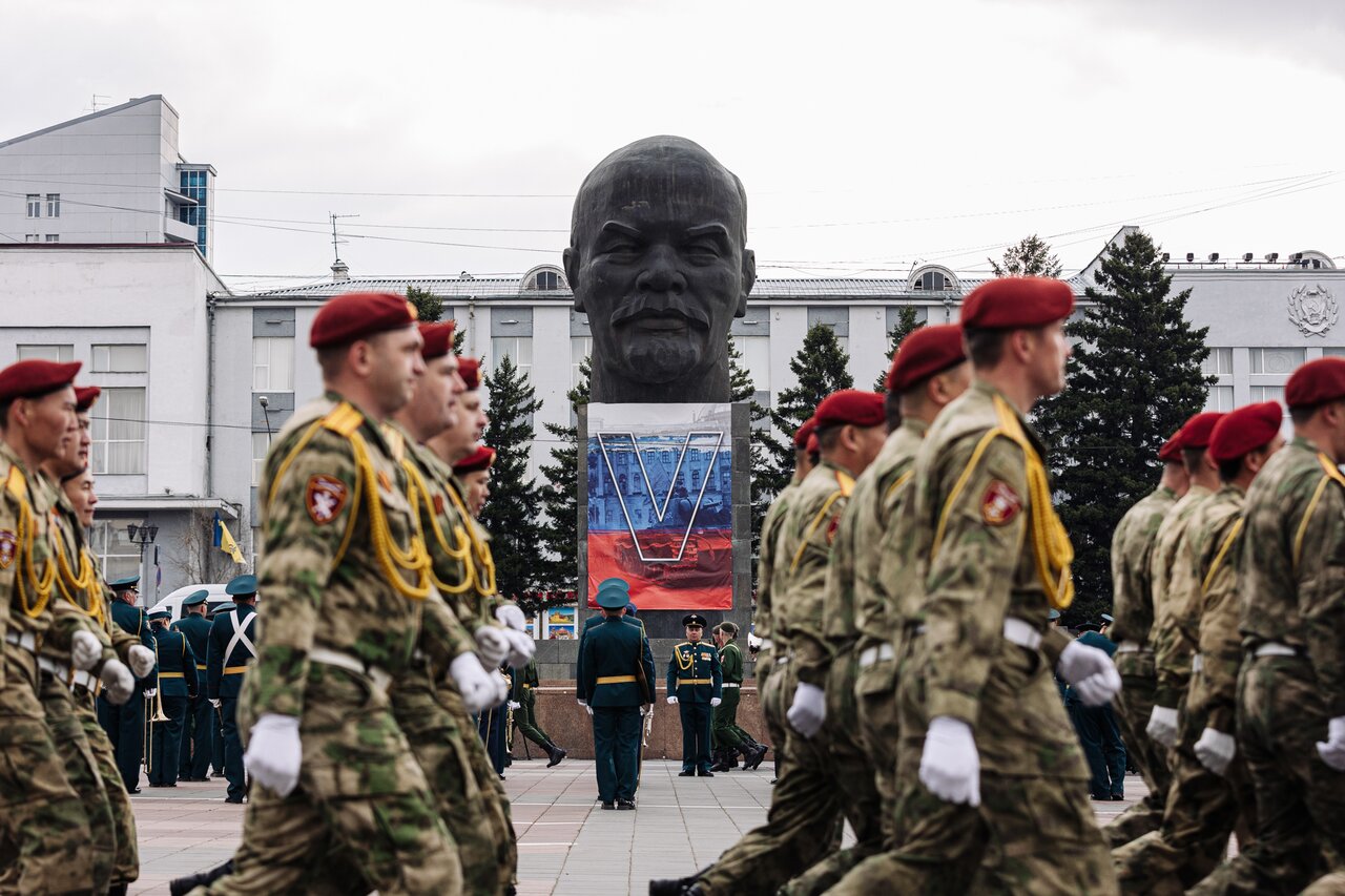 «Была за Путина. Телевизор смотрела, верила только ему» Мошенники убедили  пенсионерку из Улан-Удэ поджечь неработающий военкомат. Ей грозил огромный  срок за терроризм — но она умерла. «Люди Байкала» рассказывают ее ...