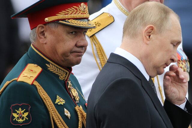 Путин уволил Шойгу с поста министра обороны  и перевел в Совбез. Новым главой военного ведомства станет экономист Андрей Белоусов