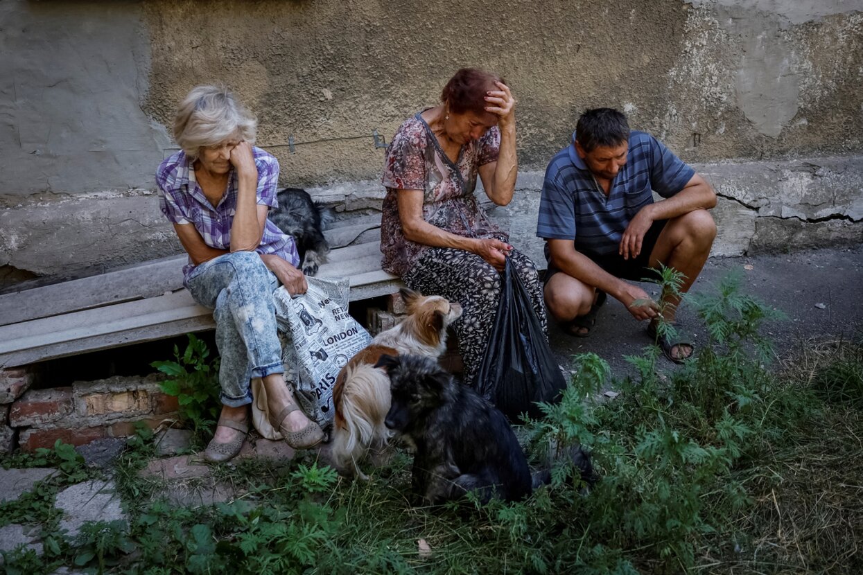 Прочитайте пьесу «Финист ясный сокол», из-за которой Светлану Петрийчук и  Женю Беркович подозревают в «оправдании терроризма» «Медуза» публикует ее  целиком — Meduza