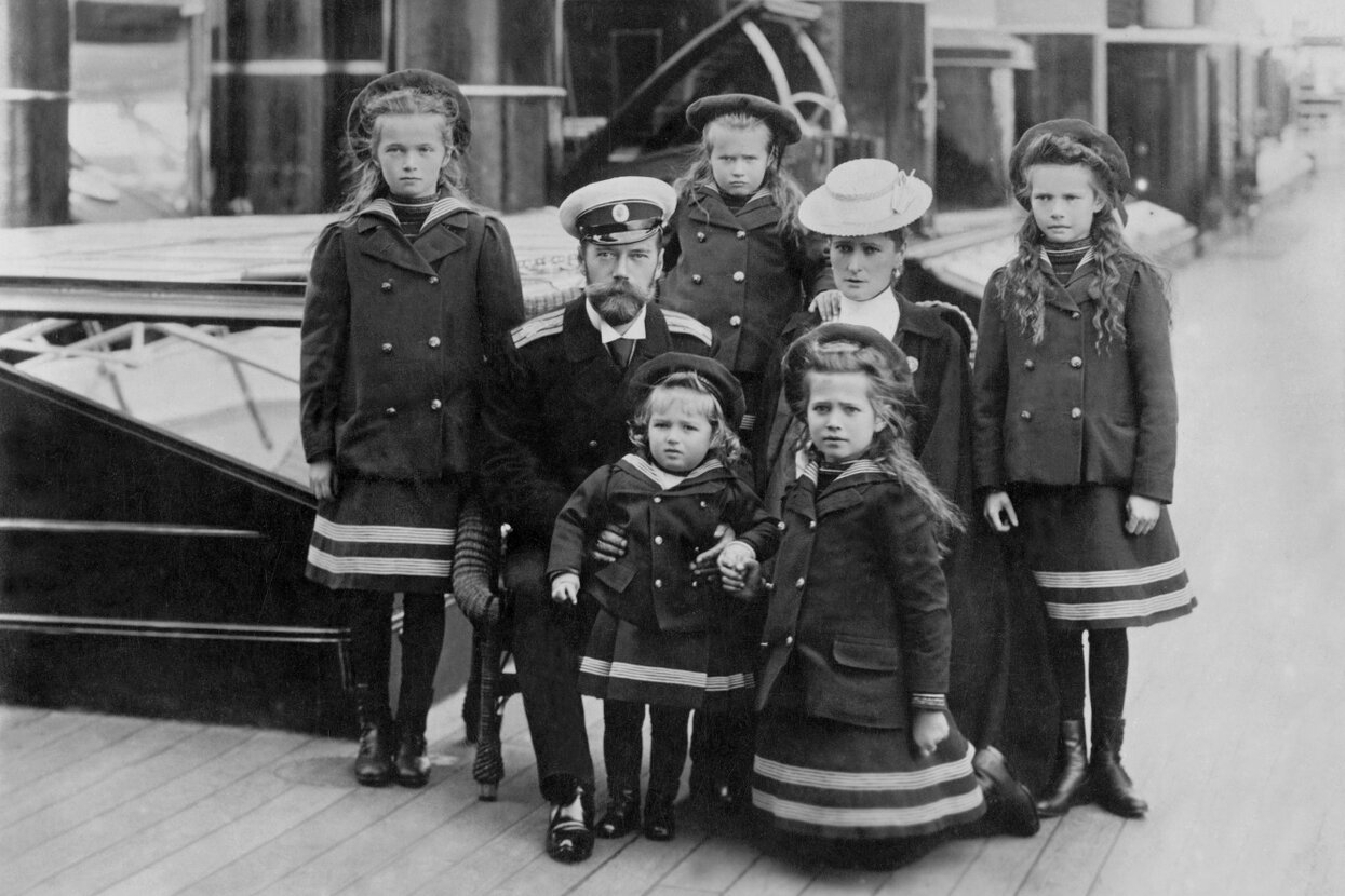 Kseniya Sasha yalangoch