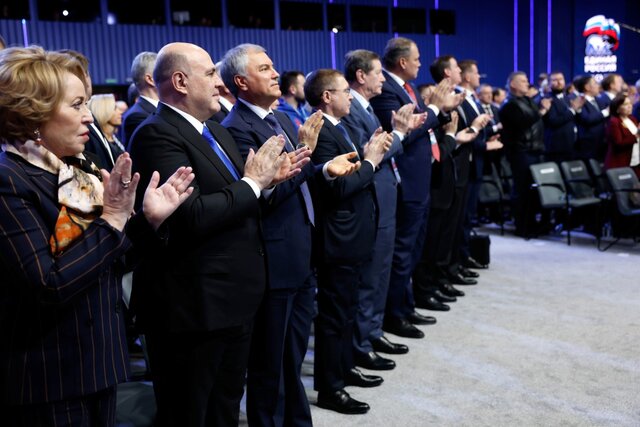 Задача: повысить рейтинг Единой России перед выборами в Госдуму-2026. Идея: а что, если она потребует отменить утильсбор . Андрей Перцев  о мерах кризис-менеджмента, которые обсуждали на конгрессе политконсультантов