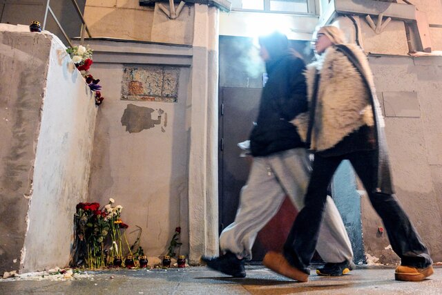 Cover image for Memorial Plaque for Journalist Anna Politkovskaya Vandalized in Moscow