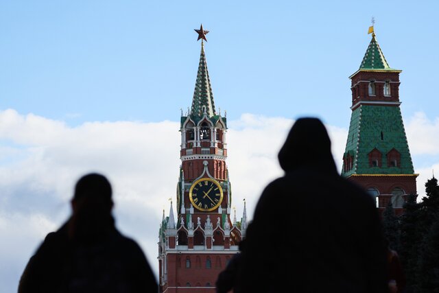 Мы спросили, что вы думаете о новом «крестовом походе» российских властей против VPN. Вы очень много матерились! А еще много писали об эмиграции