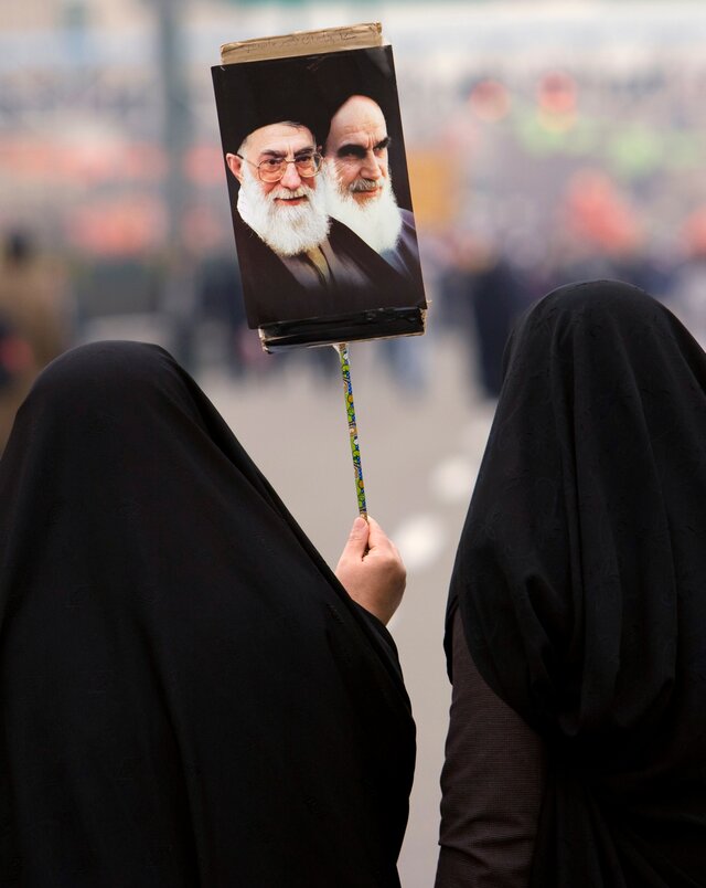 Трамп называет Иран «режимом фанатиков». Но как на самом деле устроена Исламская Республика? Краткий ликбез «Медузы». Основанный на книге Никиты Смагина «Всем Иран»