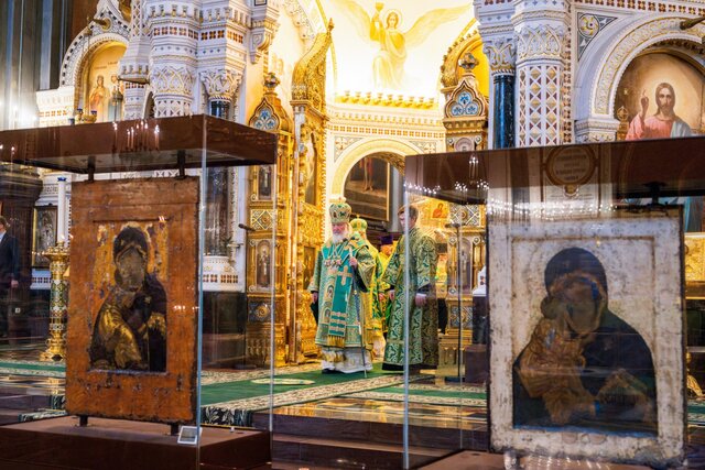 РПЦ продолжает забирать иконы из музеев. Зачем это нужно патриарху Кириллу? И правда ли древние иконы «сильнее» современных? Разбираемся в вопросе с Ксенией Лученко, автором канала «Православие и зомби»