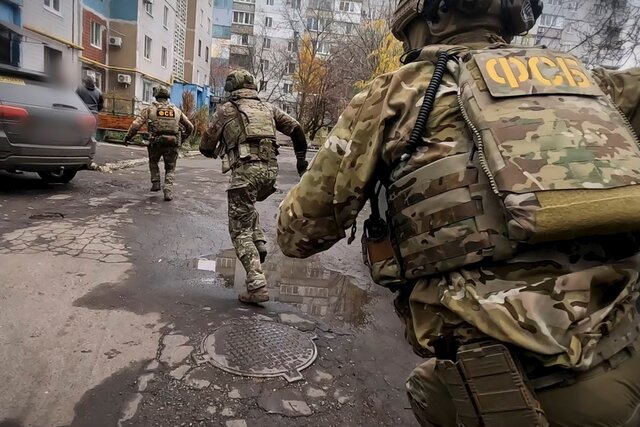 Путин вчера: блокировки интернета нужны, чтобы предотвращать теракты. ФСБ сегодня: кстати, недавно мы предотвратили теракт против тех, кто блокирует интернет. Максимально коротко — об удивительном совпадении