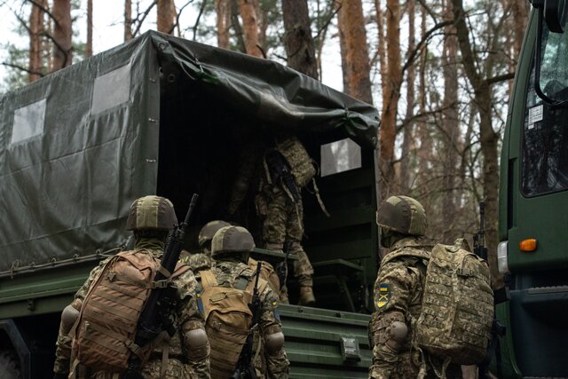 Ukrainian soldiers are pushing back against a military reform plan — after many years at the front, they still don’t know when they can go home