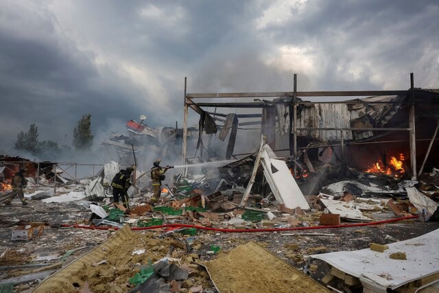 Война. 1600-й день. «Война перешла в фазу дипстрайков и мидлстрайков» — советник министра обороны Украины Бескрестнов. По его мнению, Россия будет «атаковать все, что возможно»