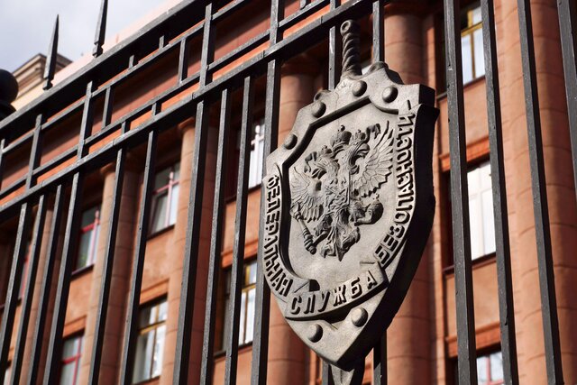 Вторая служба ФСБ (стоит за отравлением Навального и блокировками интернета) пыталась создать себе ИИ-помощника для анализа новостей. Безуспешно. Главное из расследования «Важных историй»