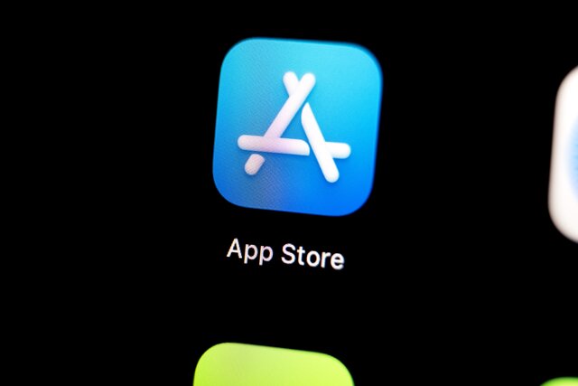 У некоторых жителей России перестал работать App Store. Роскомнадзор блокировку отрицает. Так власти могут мстить Apple за удаление сервисов VK