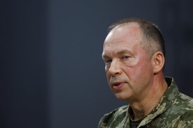 «Я не знал, что у нас конфликт. Извините, если обидел» . Главком ВСУ Сырский написал колонку о разногласиях с экс-министром обороны Федоровым. Краткий пересказ