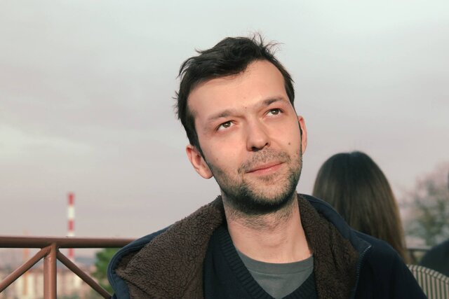Умер Йован Савович — создатель Dirty и «Лепры». Фотожабы и мемы, придуманные пользователями этих сайтов, во многом сформировали Рунет до эпохи соцсетей