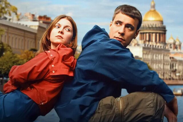 Что сейчас делает Оксана Бычкова, снявшая фильм «Питер FM»? Она уехала из России в 2022 году. И работает над новым фильмом — на каталонском языке. Вот ее интервью