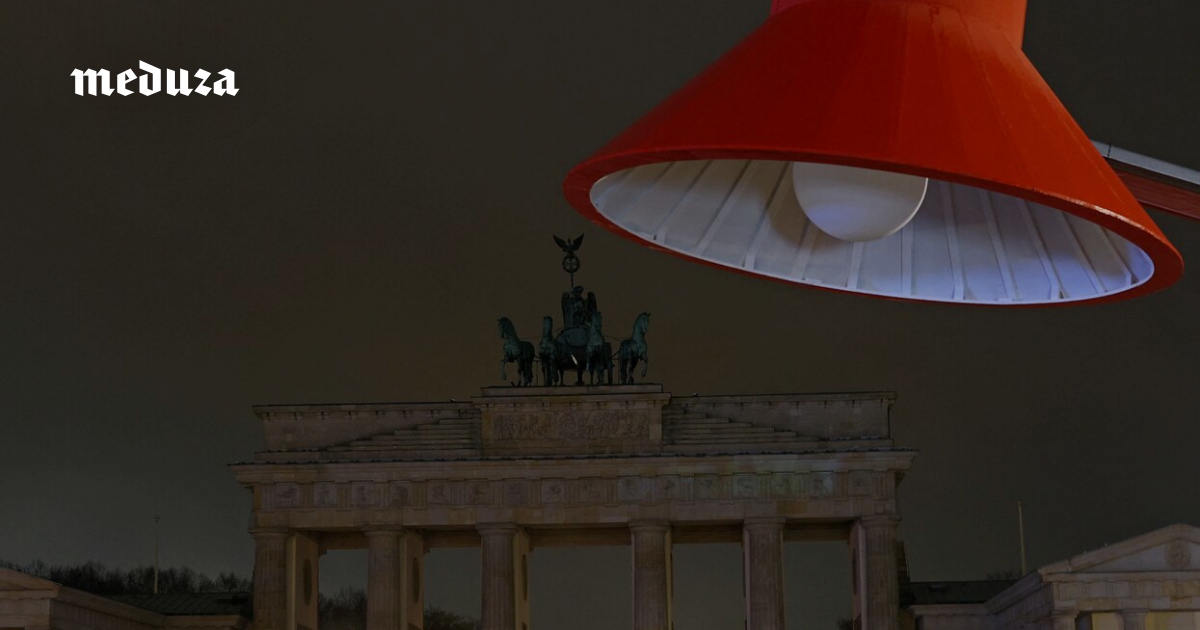 Во всем мире прошла ежегодная акция «Час Земли». Посмотрите, как выглядят знаменитые достопримечательности и небоскребы без привычной подсветки