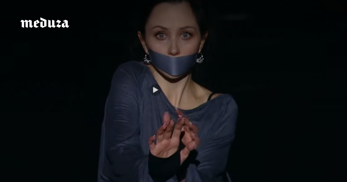 Фигуристка Елизавета Туктамышева выступила на турнире «Русский вызов» с номером о проблеме домашнего насилия. В эфире Первого канала сказали, что это про «токсичные отношения»