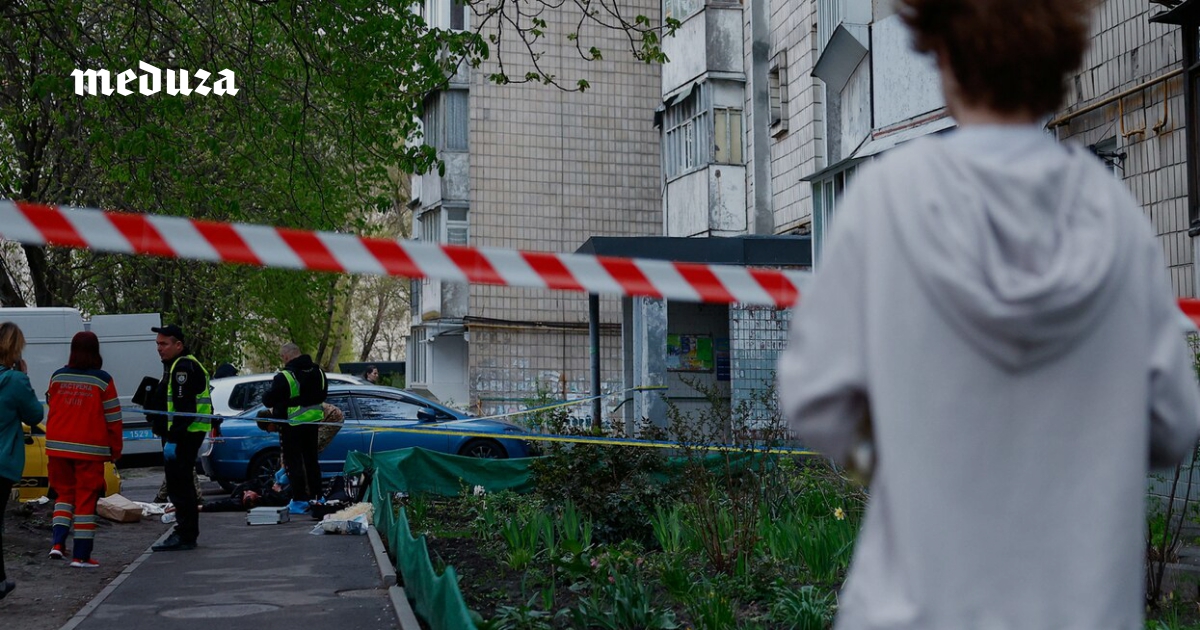 Во время теракта в Киеве двое полицейских сбежали после того, как началась стрельба — и бросили ребенка. Возбуждено дело о служебной халатности. МВД назвало такое поведение «позорным»