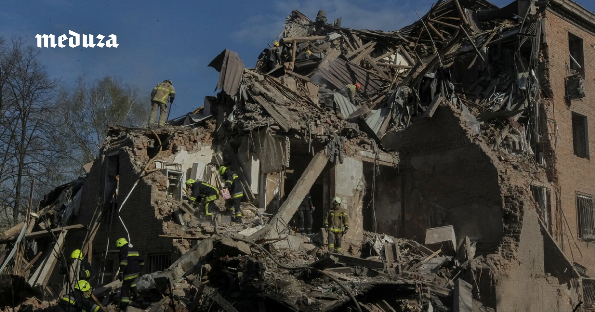 Война. 1522-й день. Россия дважды подряд ударила по Днепру — разрушен жилой дом, есть погибшие. Украинские дроны впервые атаковали Екатеринбург