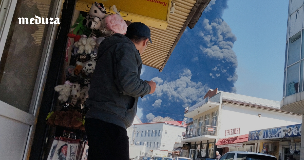 «Добро, б… пожаловать на курорты Краснодарского края». Украина в третий раз атаковала нефтяную инфраструктуру Туапсе. Над городом стоит колоссальный столб дыма. Фотографии и репортаж