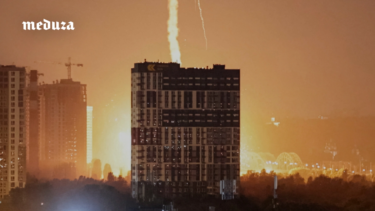 Россия второй раз за неделю нанесла удар по Киеву. Более 10 человек погибли, десятки ранены. Фотографии последствий атаки