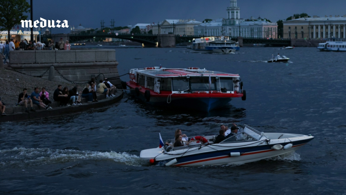 «Я несколько ночей не сплю уже, чтобы к утру было топливо». От топливного кризиса пострадали организаторы водных прогулок в Петербурге. Вот что они говорят