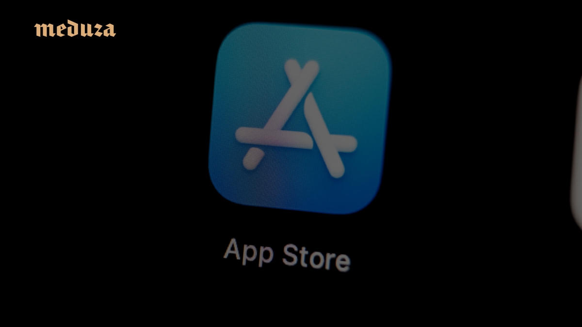 Roskomnadzor says it isn’t blocking the App Store, but Russia’s outage started t...