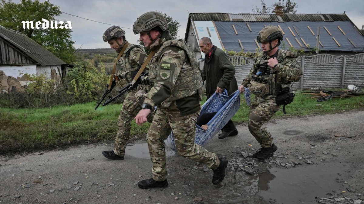 Война. 1700-й день. Европа готовится к прямым переговорам с Путиным, пишет FT. Ему предложат два варианта завершения войны: оба касаются Донбасса и НАТО