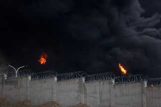 Explosions at oil storage facilities have released large amounts of dangerous chemicals into the atmosphere, which can cause toxic acid rain."https://t.me/isna94/370409" rel="noopener noreferrer" target="_empty">Report</a> Red Crescent”/></div>
</div>
</div><figcaption/></figure>
<figure class=