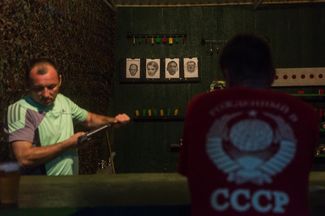 A shooting range in Sedovo, the only resort in the DPR and the LPR