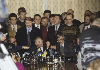 Пресс-конференция Сергея Ковалева по итогам его поездки в Чечню. 2 января 1995 года