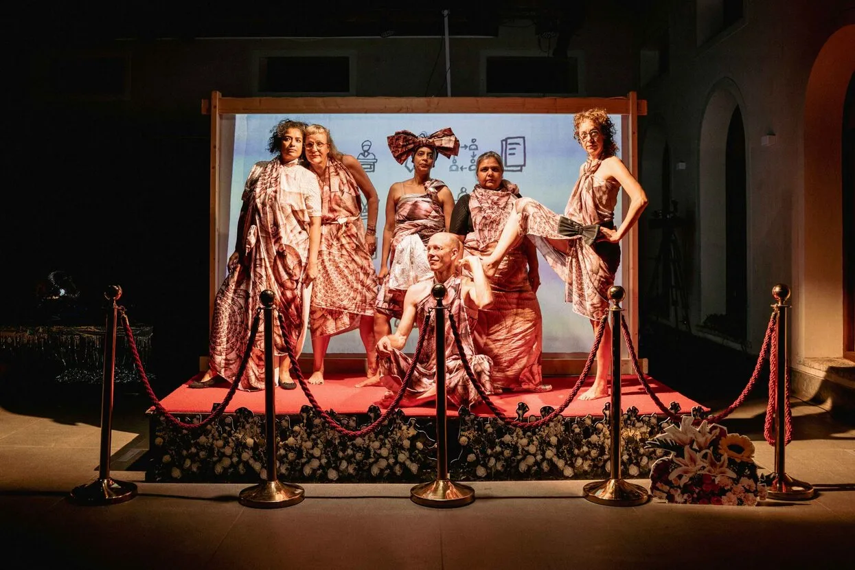 She She Pop & Sandbox